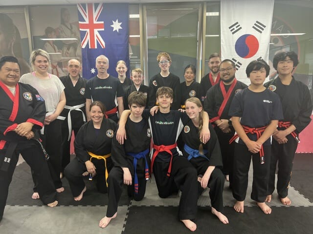 The Benefits of Training with a Community rather than alone at a Gym